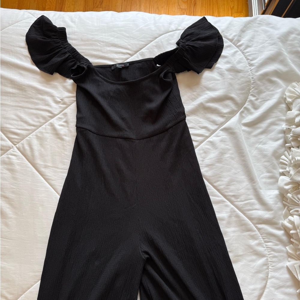 Elegant Black Off-Shoulder Jumpsuit